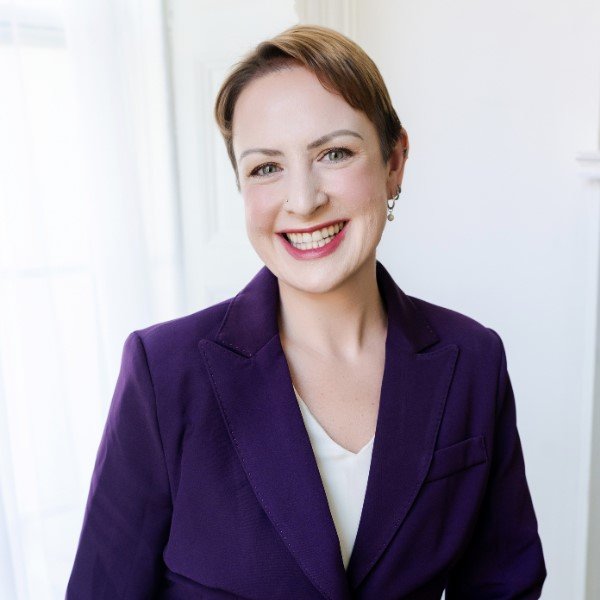 Jolee E. Vacchi Esq.